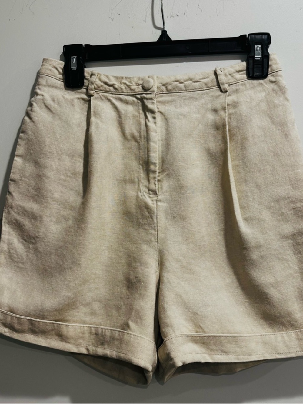 Good American Neutral Cream High-Rise Linen-Blend Shorts